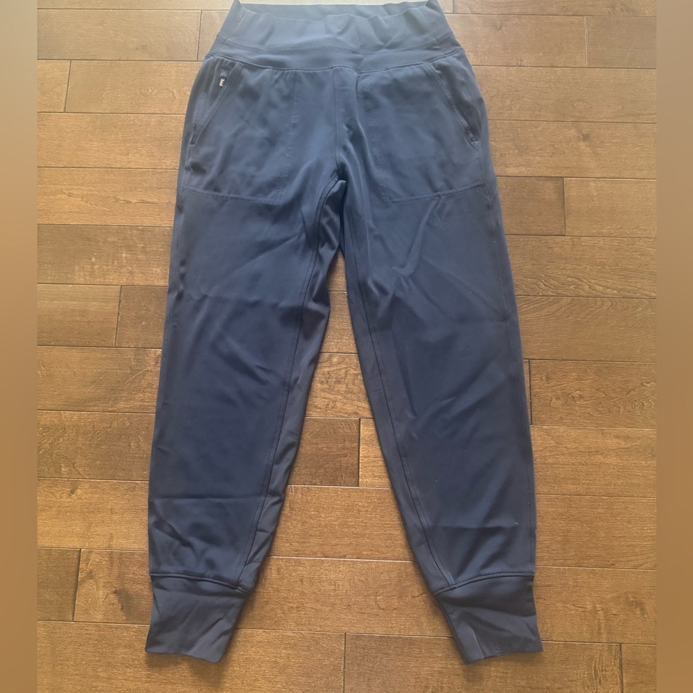EUC navy Athleta Venice joggers size small